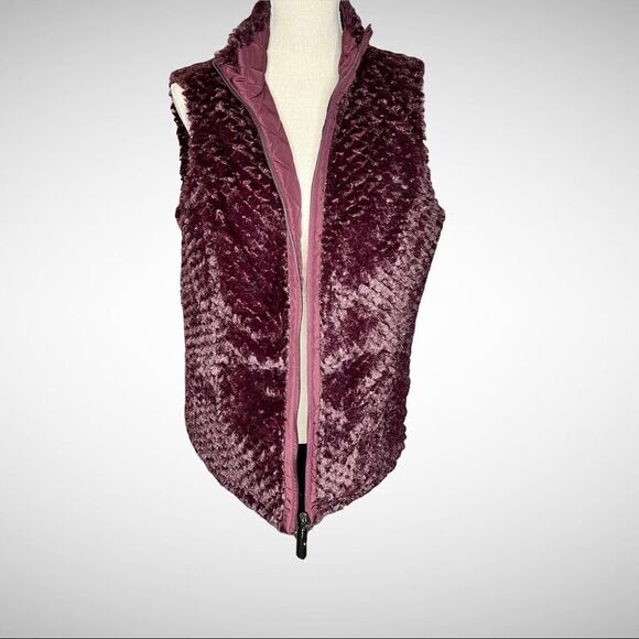 Denim & Company Quilted Reversible Zip Front Vest Size Medium New with Tags - Picture 2 of 5